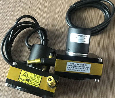 影响拉绳距离位移传感器精度的因素有哪些？