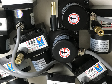 JL100-P1000电压输出型拉线位移传感器的调试方法