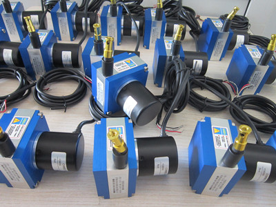 拉绳位移传感器在液压同步系统中的重要性 