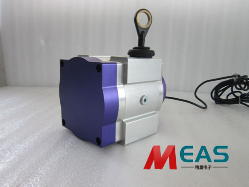 极悦娱乐位移传感器的发展前景及种类 