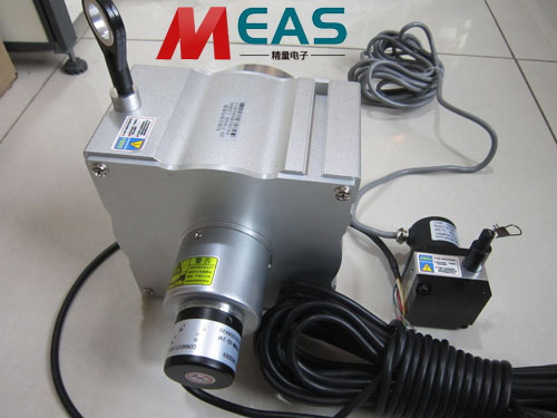 如何来理解拉线位移传感器用在同步顶升系统中