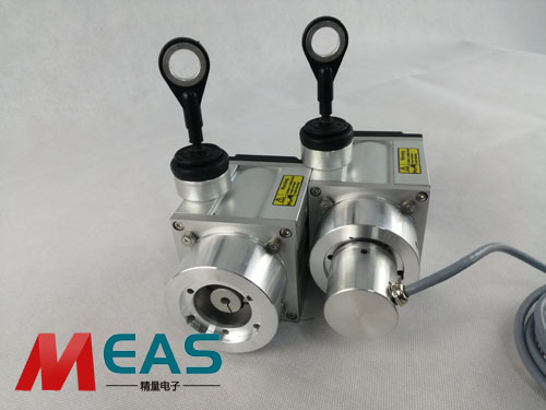 螺旋型拉绳位移传感器配线时应避开大容量的变压器