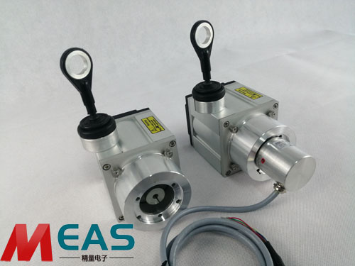 拉线位移传感器内部的回旋装置将自动收回钢丝绳