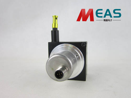 拉绳位移传感器过大的阶跃电压会引起系统振荡