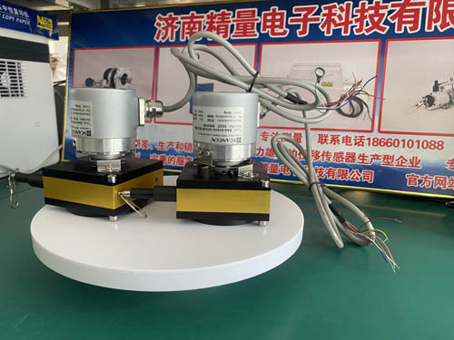 拉线位移传感器通过调节内部电路进行补偿漂移现象