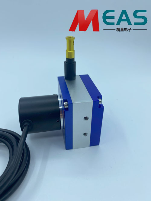 电压拉绳位移传感器确保了信号的稳定传输