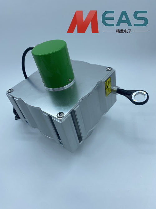 拉线位移传感器采集的数据需经精密设计的传输路径