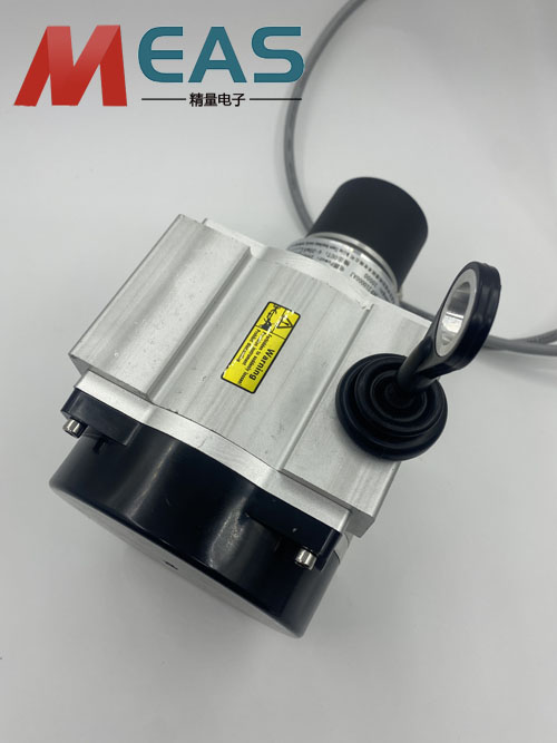 拉绳位移传感器承载着物体移动的全部信息