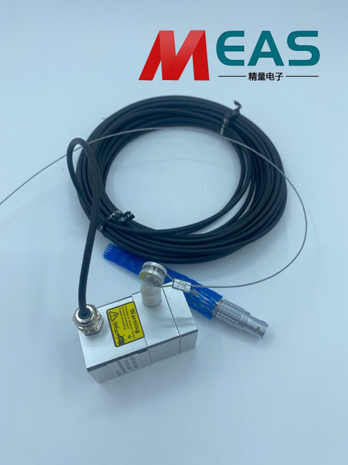 拉线位移传感器的卷簧随着距离的延伸而逐渐拉紧