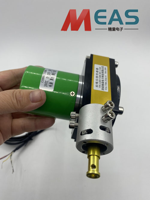拉绳位移传感器可以实现高精度的模拟量输出