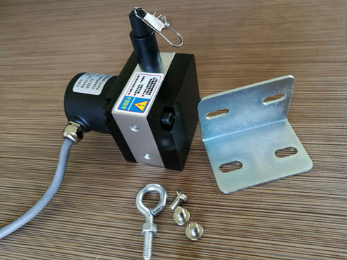 如何选择合格的拉绳电阻尺？