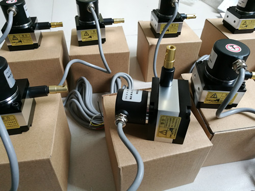 拉绳位移传感器的输出信号及应用