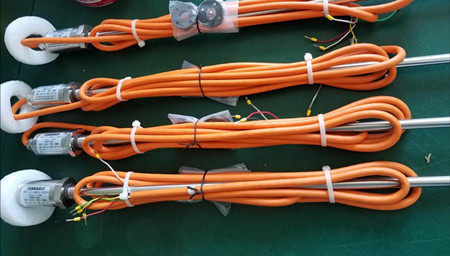 油缸内置式位移传感器