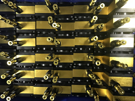 什么原因会影响拉绳位移传感器的精度？