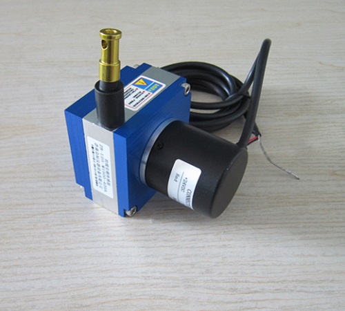 如何检测电压型位移传感器的好