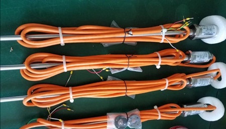 定制磁致伸缩传感器，液位计应用及特点