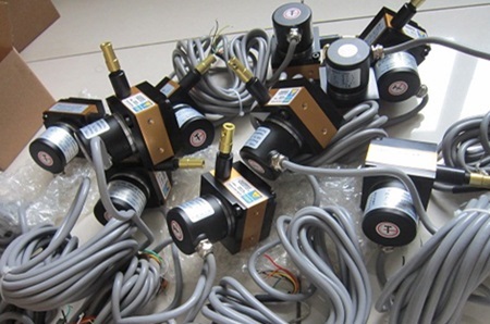 位移传感器采购-位移计校准，拉线位移计安装事项