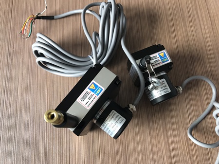 增量脉冲线性位移传感器分辨率公式?