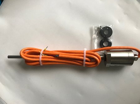 磁致伸缩位移传感器操作时的原理有哪些？