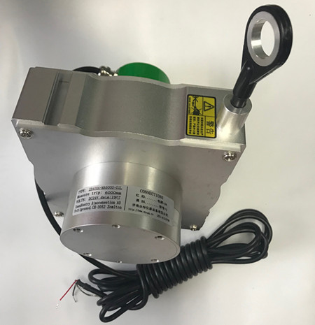 磁致伸缩位移传感器在选择精度上有哪些区别？