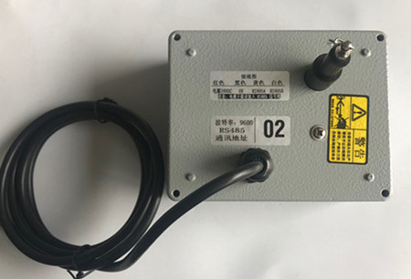 防水位移传感器在水中使用的接线盒状况如何？