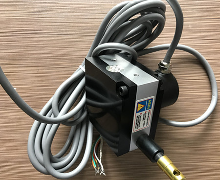 位移传感器耐高温的程度如何？