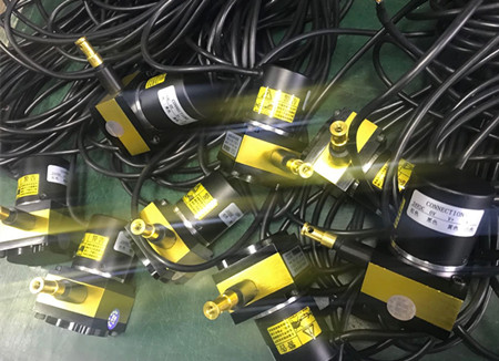 拉绳位移传感器在使用期间应该注意哪些事项？