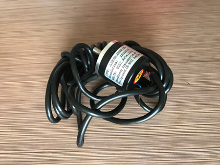 介绍一下脉冲型拉绳编码器的工作原理: