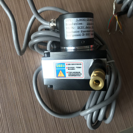 了解一下磁致伸缩位移传感器的工作原理