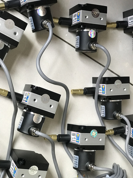 拉绳式位移编码器在选择何种信号上应该注意哪几点？  