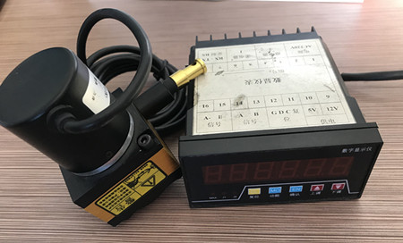 影响拉线式位移传感器精度不准确的原因？