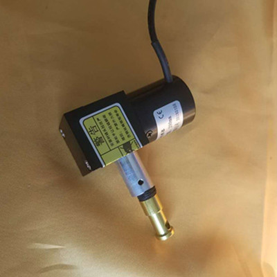 直线位移传感器在选用上的几个小妙招