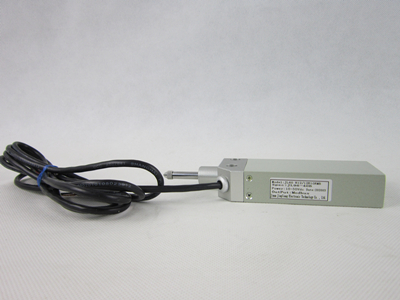 JL直线位移传感器的精度高吗？