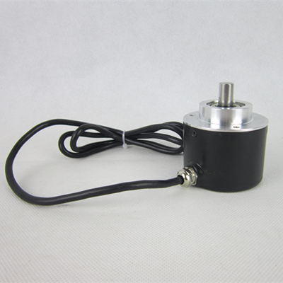 角度位移传感器的安装方法