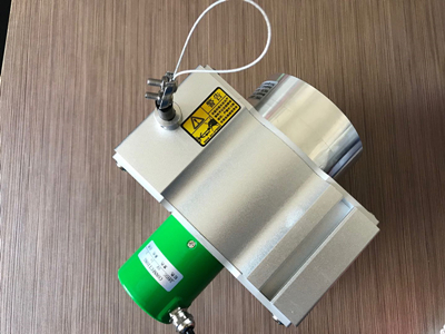 拉绳位移传感器的防护出线口方式