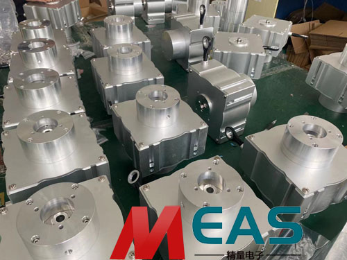 拉绳位移传感器电路由两线制电流变送器产生