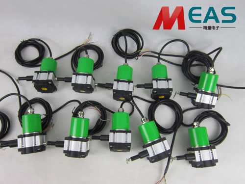 拉绳位移传感器应用在电梯中有何特点？