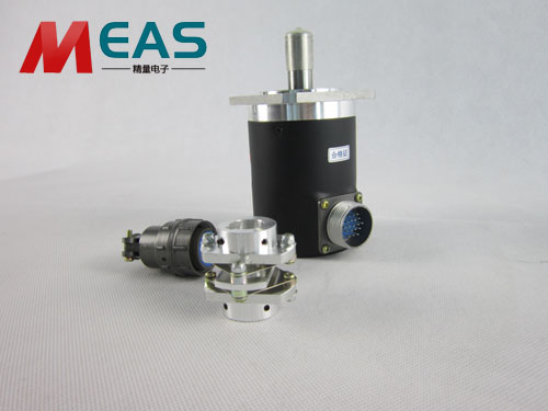 角度位移传感器是在静态下工作的