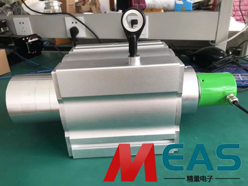 拉线位移传感器输出信号线根据需要连接上位机软件