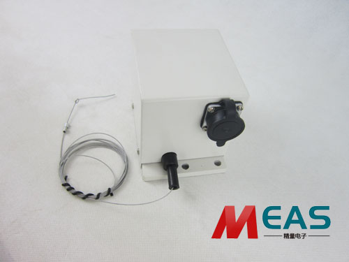 拉线位移传感器标定校准时要观察直线运动的平行度