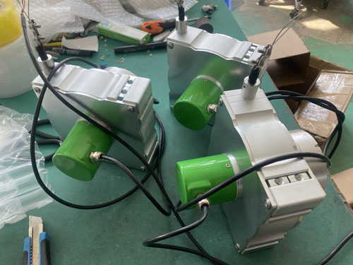 拉线位移传感器可将非线性误差较小近似看作线性的