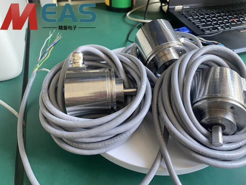 拉绳位移传感器应尽可能减小滚轴的长度和宽度